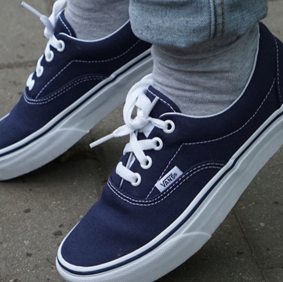 Vans Shoes - VANS Unisex Navy Blue Lace Up Sneakers Size M  5.5 W 7 MSRP $59